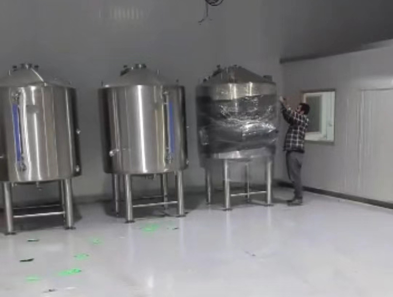 1000l brewery equipment installation (4)