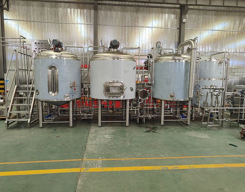 3 vessels brewhouse